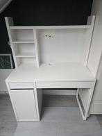 Wit bureau Micke van IKEA, Ophalen, In hoogte verstelbaar, Zo goed als nieuw, Bureau