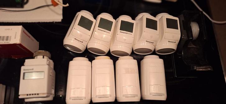 HONEYWELL EVOHOME DRAADLOZE RADIATORKNOPPEN HR92, HR91, HR80, Doe-het-zelf en Verbouw, Verwarming en Radiatoren, Nieuw, Thermostaat