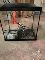 Aquarium met pomp, Dieren en Toebehoren, Vissen | Aquaria en Toebehoren, Ophalen of Verzenden, Zo goed als nieuw, Leeg aquarium