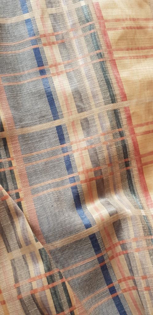 gordijnen Silvera designers gordijnen luxe  200 l x 420 br, Huis en Inrichting, Stoffering | Gordijnen en Lamellen, Zo goed als nieuw