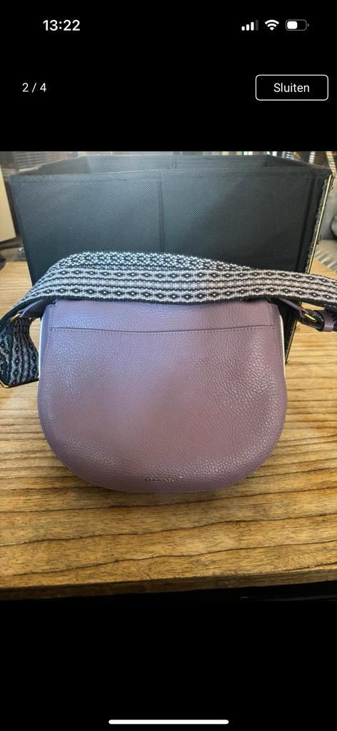 mooie handtas van Coccinelle, Sieraden, Tassen en Uiterlijk, Tassen | Schoudertassen, Zo goed als nieuw, Overige merken, Paars