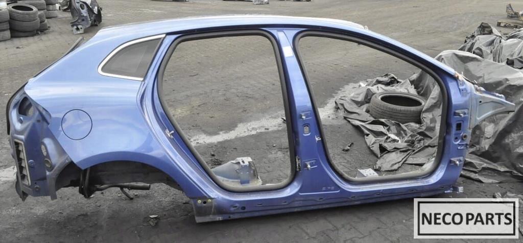 VOLVO V40 ACHTERSCHERM ACHTERPANEEL SNIJDEEL SCHERM, Ophalen of Verzenden, Gebruikt, Volvo, Bumper