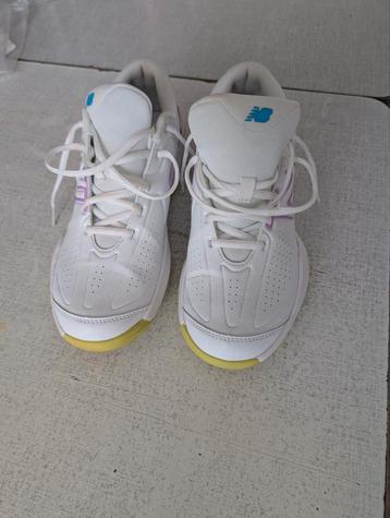 nieuwe New Balance 696 allcourt tennisschoenen beschikbaar voor biedingen