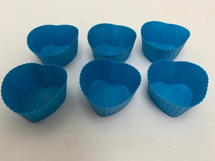 Leuke spulletjes om cupcakes te maken!, Hobby en Vrije tijd, Taarten en Cupcakes maken, Zo goed als nieuw, Bakvorm, Cupcakes, Ophalen of Verzenden