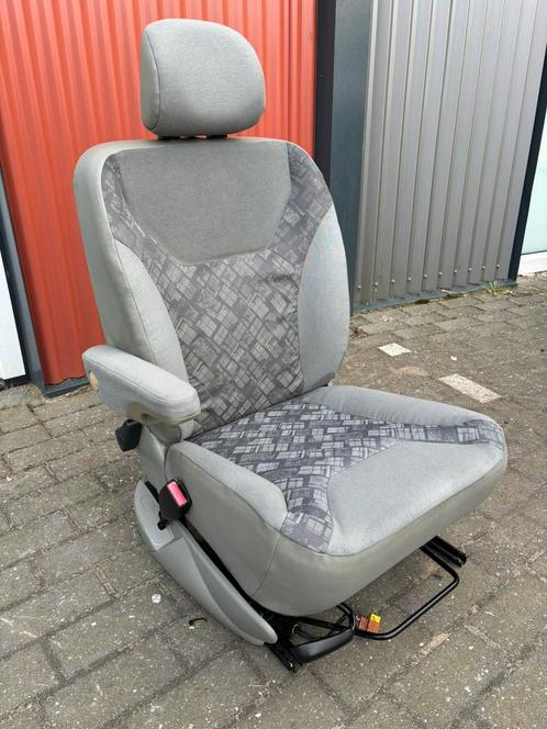 ZGAN stoel links chauffeur opel vivaro renault trafic, Auto-onderdelen, Interieur en Bekleding, Nissan, Ophalen of Verzenden