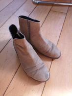 Gebruikte schoenen/used suede shoes, Ophalen, Gedragen