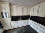 Complete hoekkeuken, zwart graniet blad, elektrisch koken, Huis en Inrichting, Keuken | Complete keukens, Ophalen, Gebruikt, Wit