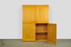 Vintage vitrinekast in beuken door IBISCO, 1970s Italië, 100 tot 150 cm, Italian design, Ophalen of Verzenden, 150 tot 200 cm