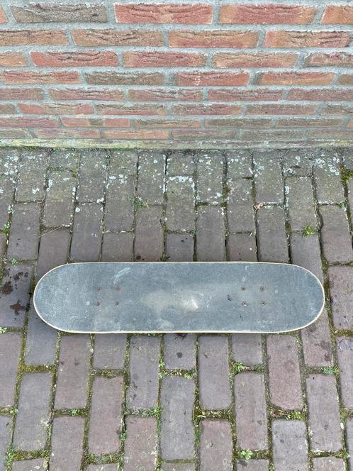 Skateboard tony hawk signature series, Sport en Fitness, Skateboarden, Zo goed als nieuw, Skateboard, Ophalen of Verzenden