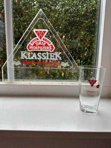 Drie Hoefijzers Bierglas beschikbaar voor biedingen