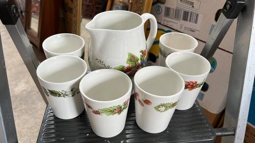 Melkstel marjolein bastin jaren 70, Huis en Inrichting, Keuken | Servies, Zo goed als nieuw, Compleet servies, Overige stijlen