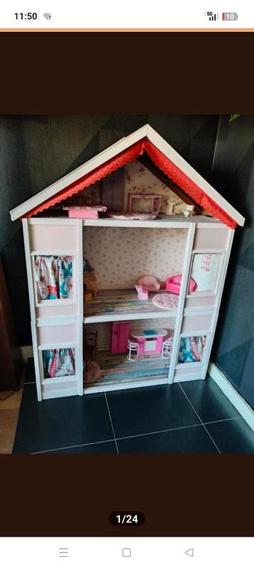 Grote houten barbie huis. beschikbaar voor biedingen