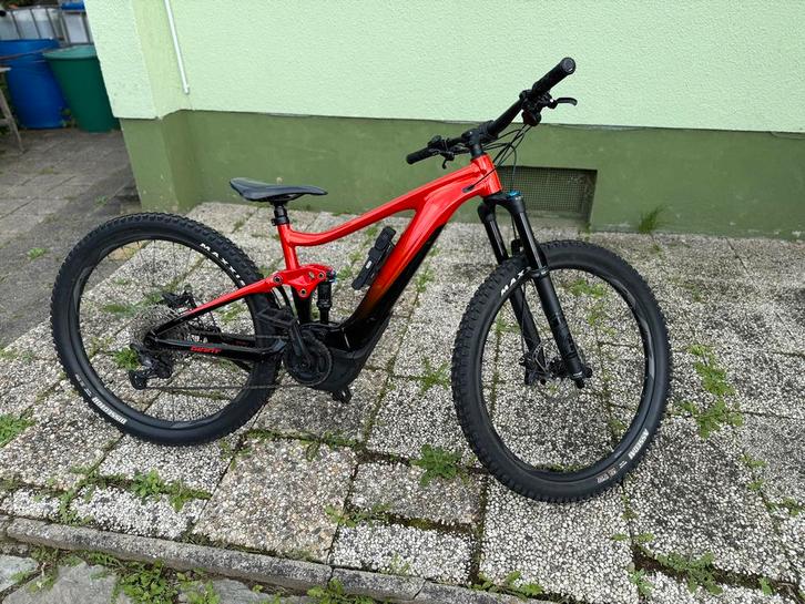 E-Bike, Fietsen en Brommers, Fietsen | Mountainbikes en ATB, Zo goed als nieuw, Giant, Fully, Ophalen of Verzenden