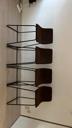 4 suède barkrukken donkerbruin, 2 krukken, Ophalen, Zo goed als nieuw, 60 tot 90 cm