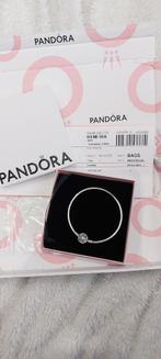 Pandora armband NIEUW! Moments Sparkling Snowflake, Pandora, Nieuw, Ophalen of Verzenden, 1 bedel