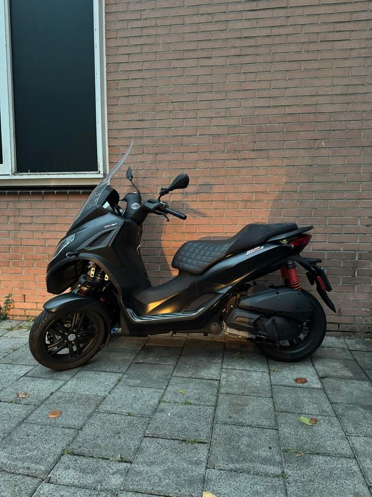 Piaggio MP3 300 - Zeer weinig km!, Motoren, Motoren | Piaggio, Ophalen