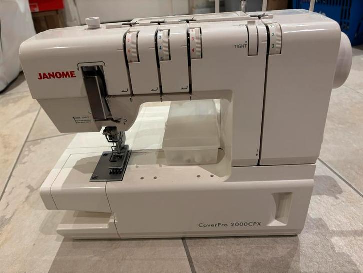 Coverlock machine Janome te koop, Hobby en Vrije tijd, Naaimachines en Toebehoren, Zo goed als nieuw, Lockmachine, Janome, Ophalen of Verzenden