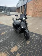 Vespa Sprint Black on Black, Motoren, Ophalen