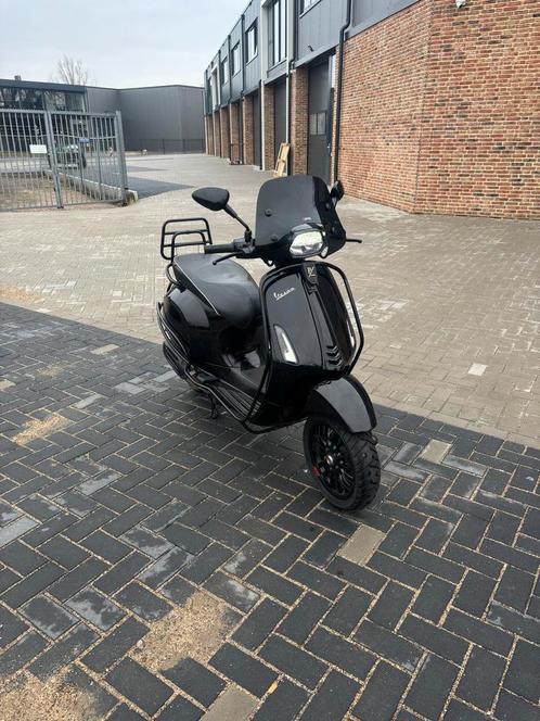 Vespa Sprint Black on Black, Motoren, Tuning en Styling, Ophalen