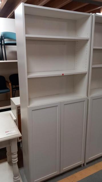 Boekenkasten - Diverse soorten en maten beschikbaar voor biedingen