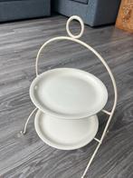 Etagère in porselein, crème wit - Leuk voor de feestdagen!, Ophalen of Verzenden, Zo goed als nieuw