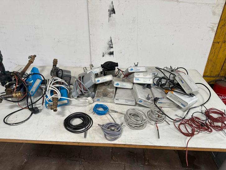 Zonneboiler regelunits ATAG / Helomax / DSS – compleet, Doe-het-zelf en Verbouw, Verwarming en Radiatoren, Cv-ketel of Combi-ketel