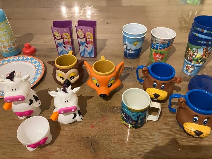 Kinderservies, Huis en Inrichting, Keuken | Servies, Zo goed als nieuw, Compleet servies, Overige stijlen, Overige materialen