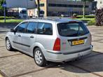 Ford Focus Wagon €1595,-1.6-16V Apk Airco Leer Trekhaak, Auto's, Ford, 1596 cc, Gebruikt, Zwart, 4 cilinders