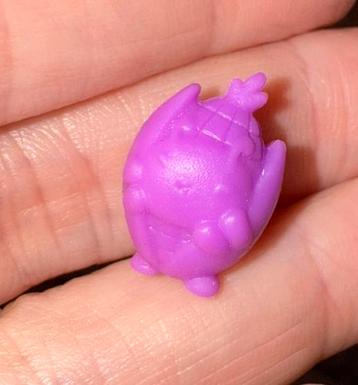 Mais figuurtje paars beschikbaar voor biedingen