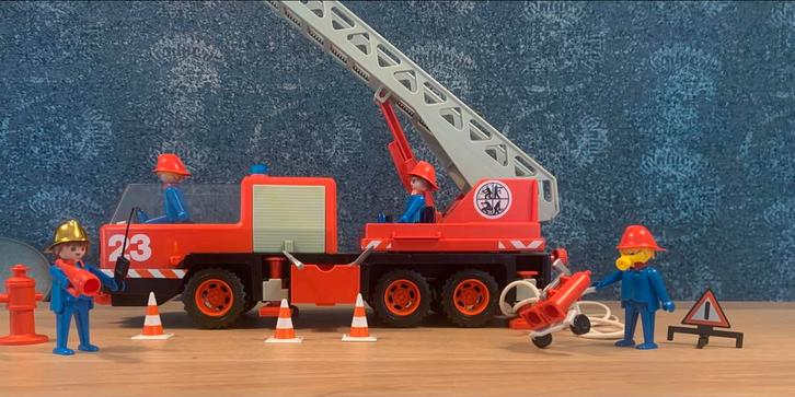 Playmobil Brandweerwagen met ladder 3525 (vintage), Kinderen en Baby's, Speelgoed | Playmobil, Zo goed als nieuw, Complete set