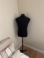 Zwarte paspop op voet, Ophalen, Gebruikt