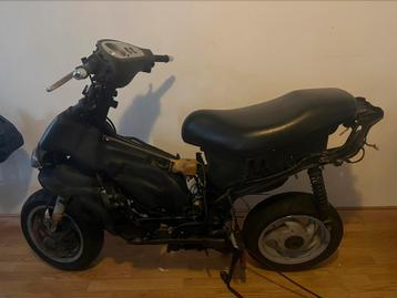 125cc 180cc frame gilera runner piaggio pro sp fxr fx skr  beschikbaar voor biedingen