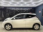 Toyota Aygo 1.0 VVT-i x Opendak / Achteruitrij Camera, Voorwielaandrijving, Gebruikt, Euro 6, 4 stoelen