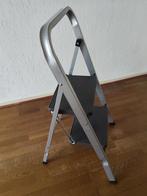 Huishoudtrapje - 2 treden, Doe-het-zelf en Verbouw, Ophalen of Verzenden