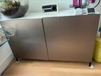 Ikea Besta kastje met bronzen deurtjes, Huis en Inrichting, Kasten | Dressoirs, Ophalen, 100 tot 150 cm, Ikea, 25 tot 50 cm