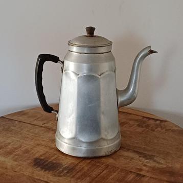 Vintage aluminium koffiekan Almo beschikbaar voor biedingen