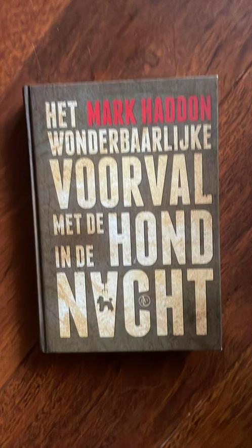 Het wonderbaarlijke voorval met de hond in de nacht, Boeken, Literatuur, Zo goed als nieuw, Nederland, Ophalen of Verzenden