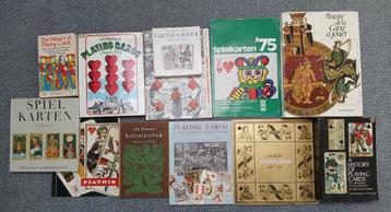 Speelkaarten,boeken beschikbaar voor biedingen