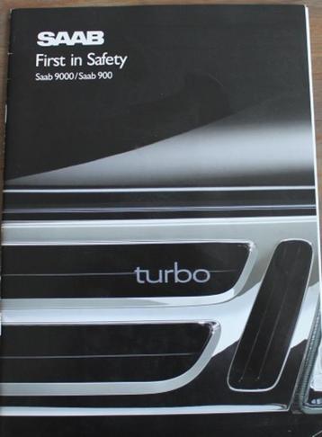 5 Saab autofolders van jaren ’70-’80. Te koop als set. beschikbaar voor biedingen