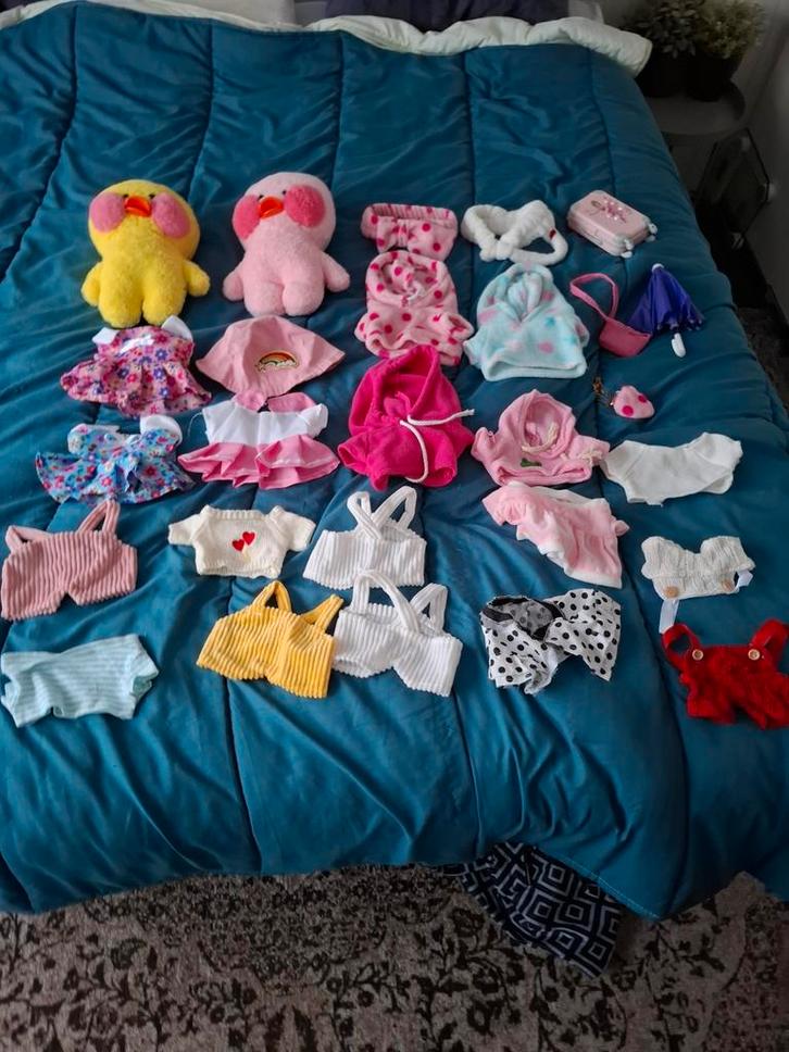 2 Paper Ducks met Veel Kleding & Accessoires, Kinderen en Baby's, Speelgoed | Poppen, Ophalen of Verzenden