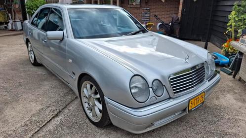 Mercedes-Benz  E420 V8, 8 cilinder 1996 Grijs AMG pakket, Auto's, Mercedes-Benz, Particulier, E-Klasse, Benzine, Sedan, Automaat