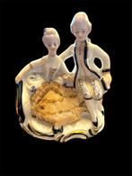 Antiek Rococo “Dresden” porseleinen beeldje, Ophalen of Verzenden, Gebruikt, Mens