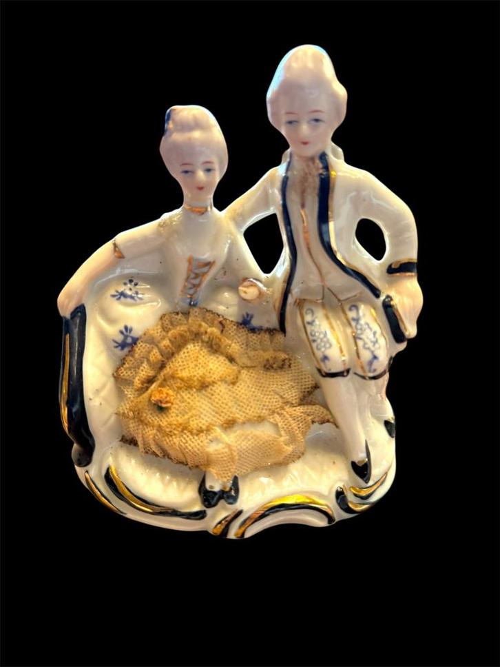 Antiek Rococo “Dresden” porseleinen beeldje, Verzamelen, Beelden en Beeldjes, Gebruikt, Mens, Ophalen of Verzenden