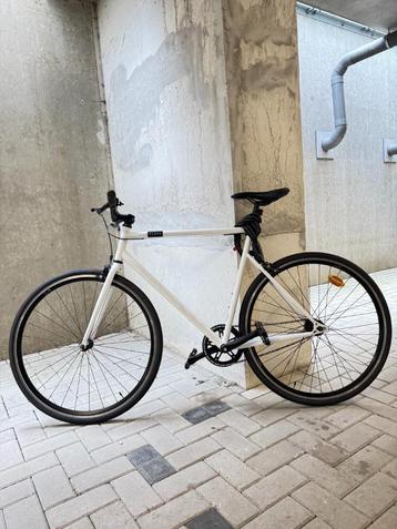 elops 500 single speed beschikbaar voor biedingen