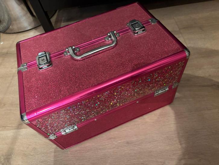 Mooie roze beauty opbergkoffer, Sieraden, Tassen en Uiterlijk, Beautycases, Gebruikt, Hardcase, Roze, Met slot, Ophalen