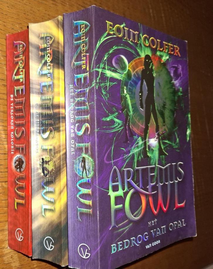 Eoin Colfer Artemis Fowl, Boeken, Fantasy, Zo goed als nieuw, Ophalen of Verzenden