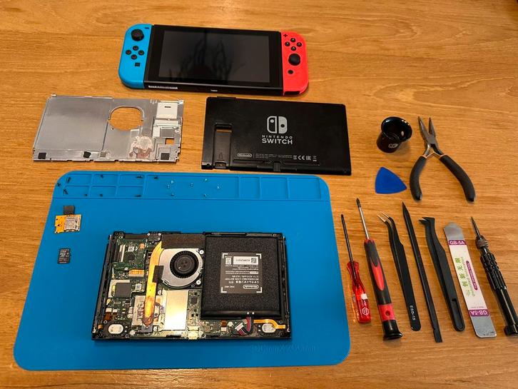 Nintendo Switch Reparatie maken fixen stuk kapot repair, Spelcomputers en Games, Spelcomputers | Nintendo Switch, Zo goed als nieuw