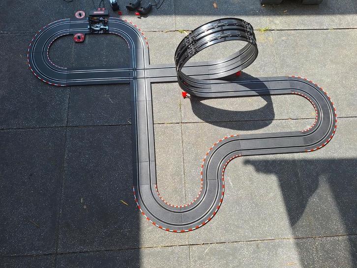 Carrera Racebaan met Looping - Gebruikt, Kinderen en Baby's, Speelgoed | Racebanen, Gebruikt, Racebaan, Elektrisch, Carrera, Met looping