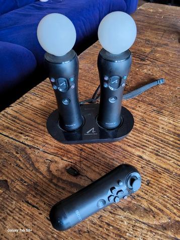 Playstation move controllers beschikbaar voor biedingen