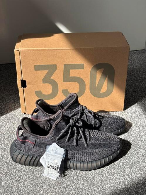 Yeezy 350 zwart, Kleding | Heren, Schoenen, Nieuw, Sneakers of Gympen, Zwart, Ophalen of Verzenden